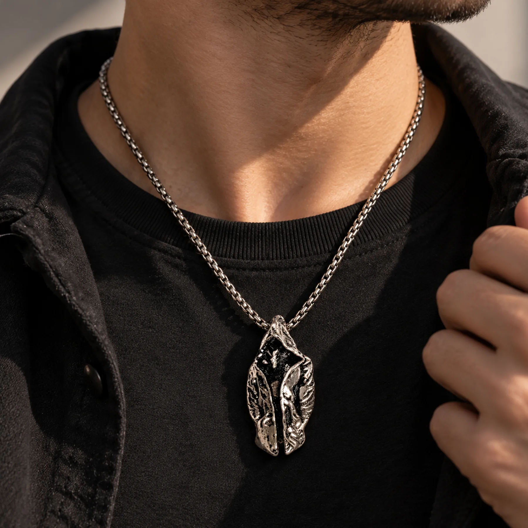 گردنبند زنانه و مردانه کد TR60023