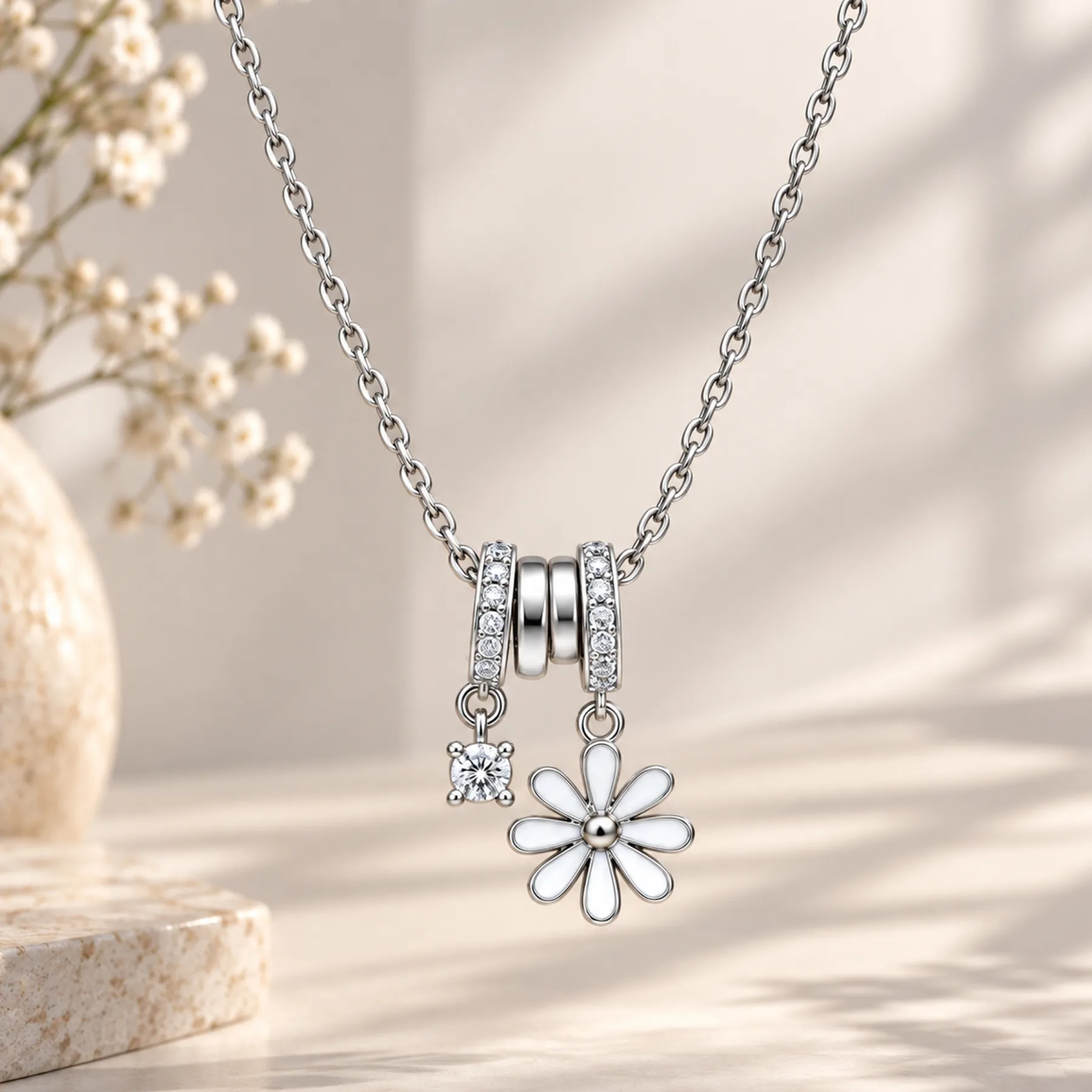 گردنبند دخترانه مدل گل کد TR600134